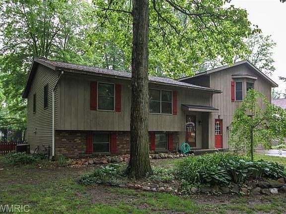 2nd image of 408 Garfield Ave