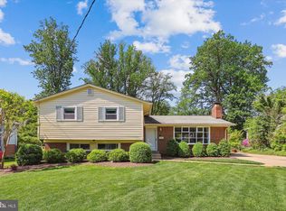 3507 Country Hill Dr, Fairfax, VA 22030