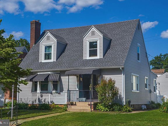 3rd image of 603 S Pine St