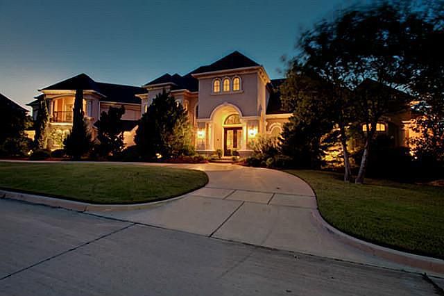 1st image of 2602 Royal Glen Dr