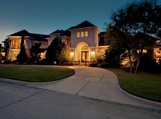 2602 Royal Glen Dr, Arlington, TX 76012