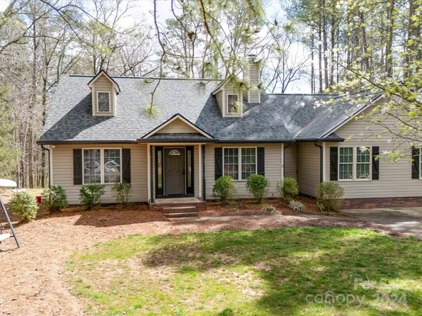 8875 Erbach Ln, Mount Pleasant, NC 28124