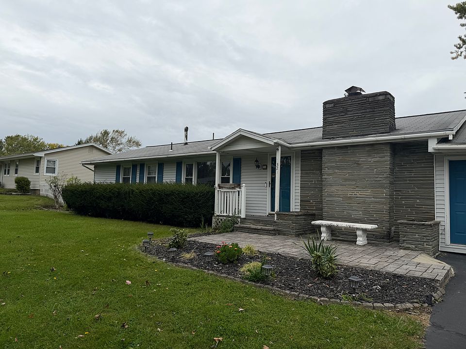 1st image of 32 Tristram Ct