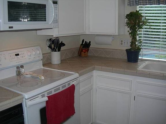 3rd image of 2706 S Griset Pl
