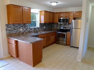 17 Barwood Mnr, Unionville, CT 06085