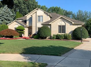 14984 River View Ct, Sterling Heights, MI 48313