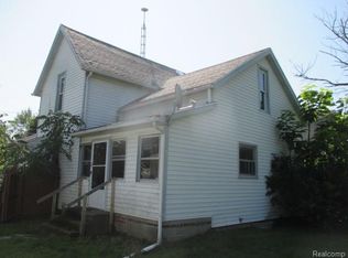 106 S Maple St, Durand, MI 48429