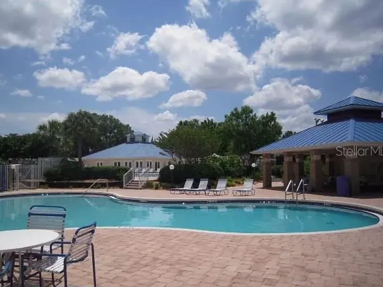 1247 Maximilian Dr — Photo 18