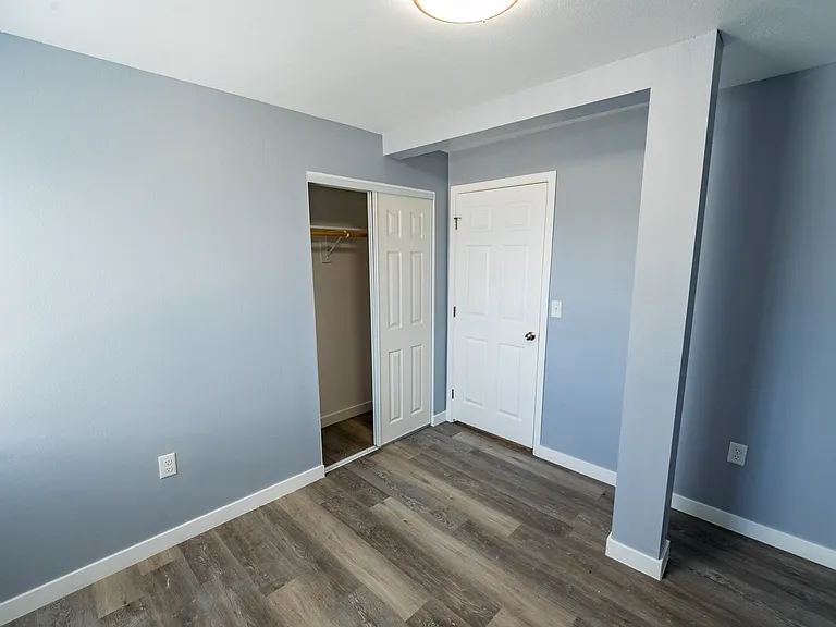 10374 Long Beach Blvd #1M — Photo 34