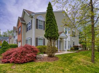 401 Creststone Cir #401, Princeton, NJ 08540