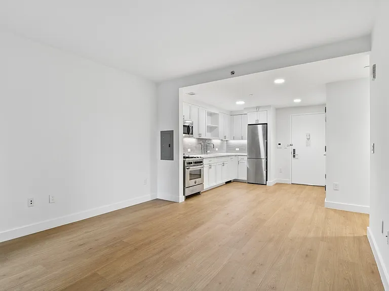 145 Clinton St #3E — Photo 13