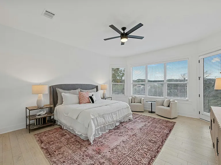 7905 Brightman Ln — Photo 24