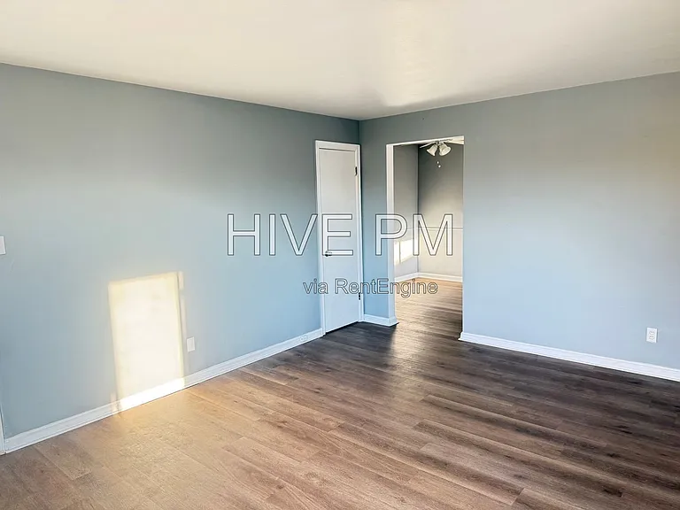 3926 E Gatewood Ln #2 — Photo 6
