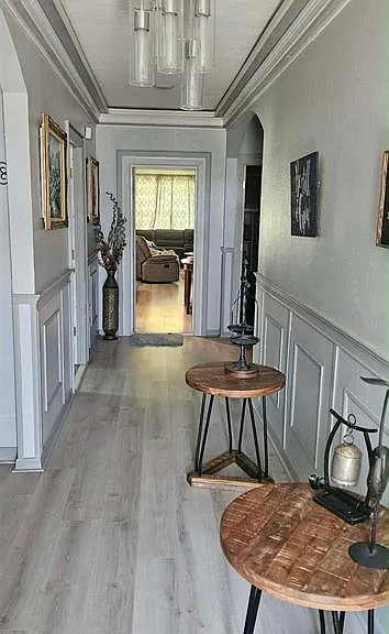 301 Charles Dr — Photo 3