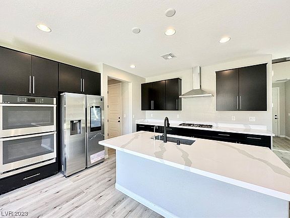 2nd image of 10157 Heron Lake Ave