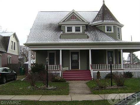 2nd image of 35 Broad St S