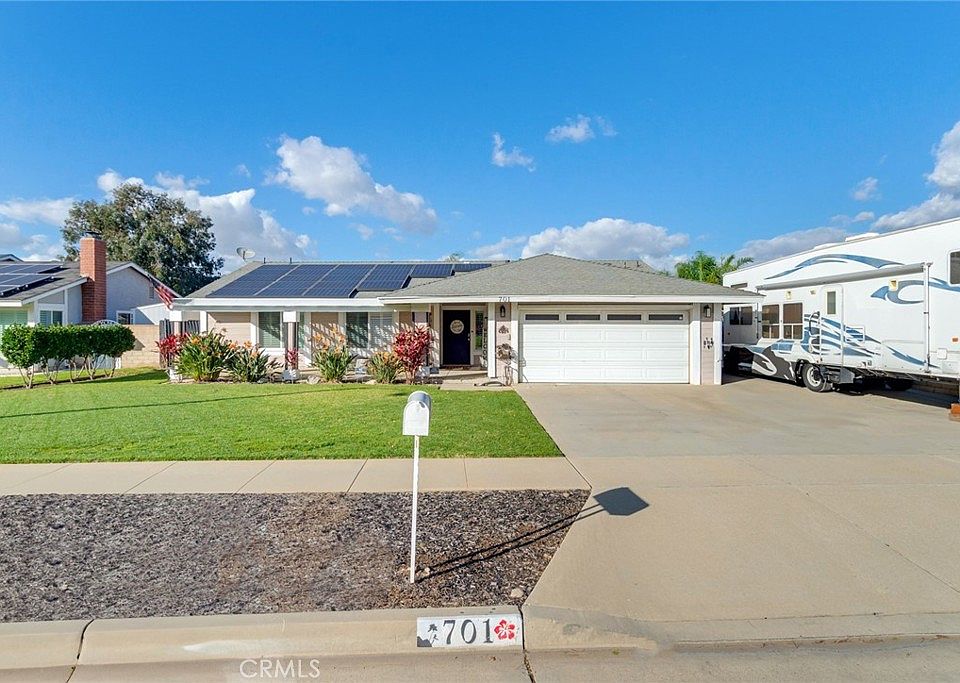 1st image of 701 W Crestview St