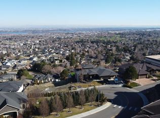 486 Mont Blanc Way, Richland, WA