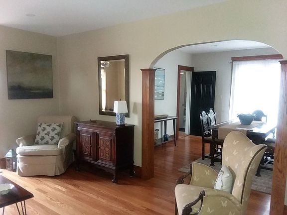 3rd image of 35 Tallman Pl