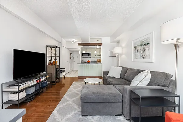 Sold by Compass | media 1