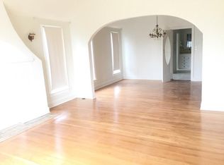 2043 W 74th St, Los Angeles, CA 90047