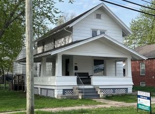 406 E 3rd St, Cameron, MO 64429