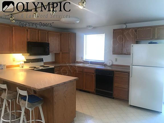 4th image of 5116 Marian Dr NE