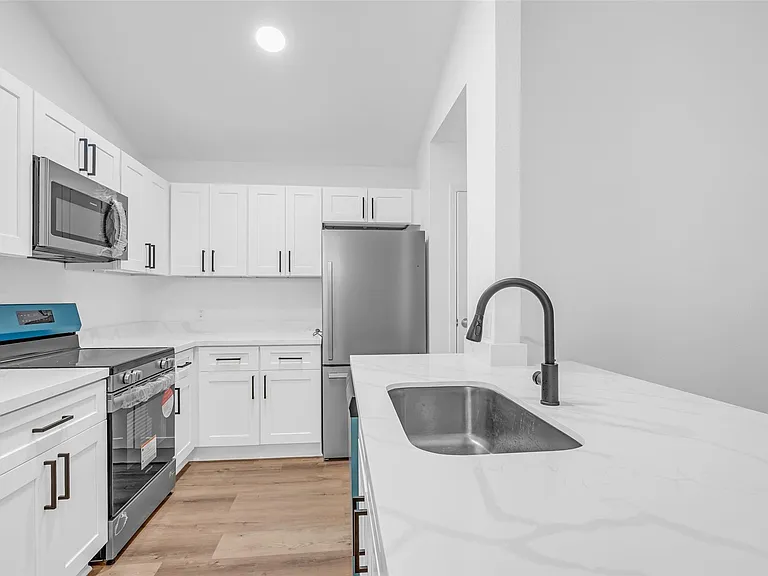 7 Camberwell Ct — Photo 5