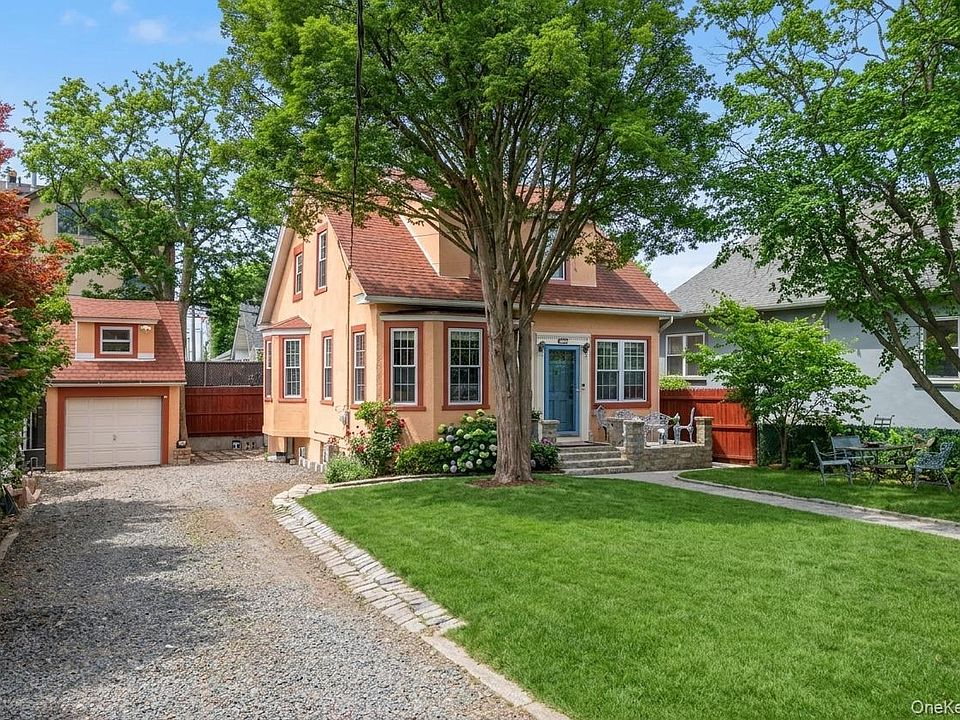 1st image of 469 Minnieford Avenue