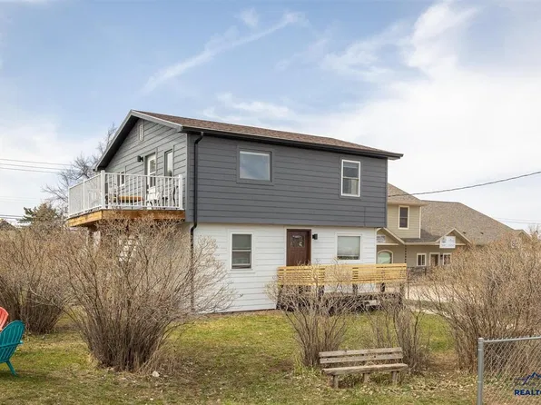735 N Ames St, Spearfish, SD 57783