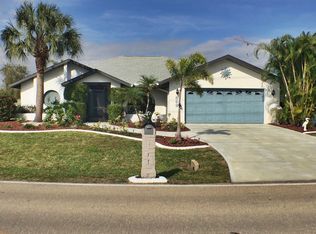 569 Rotonda Cir, Rotonda West, FL 33947