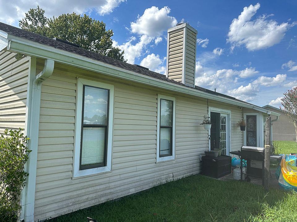 1st image of 1907 Apopka Dr