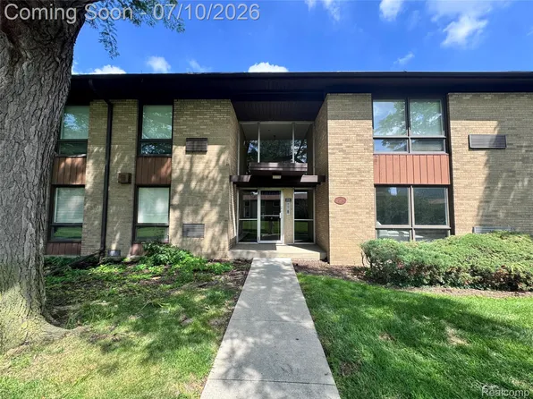 1525 Cherboneau Pl #B-17, Detroit, MI 48207