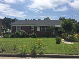 606 Meriwether Ln, Kinston, NC 28501