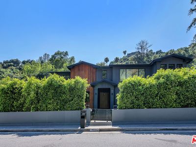 1011 Roscomare Rd, Los Angeles, CA, 90077