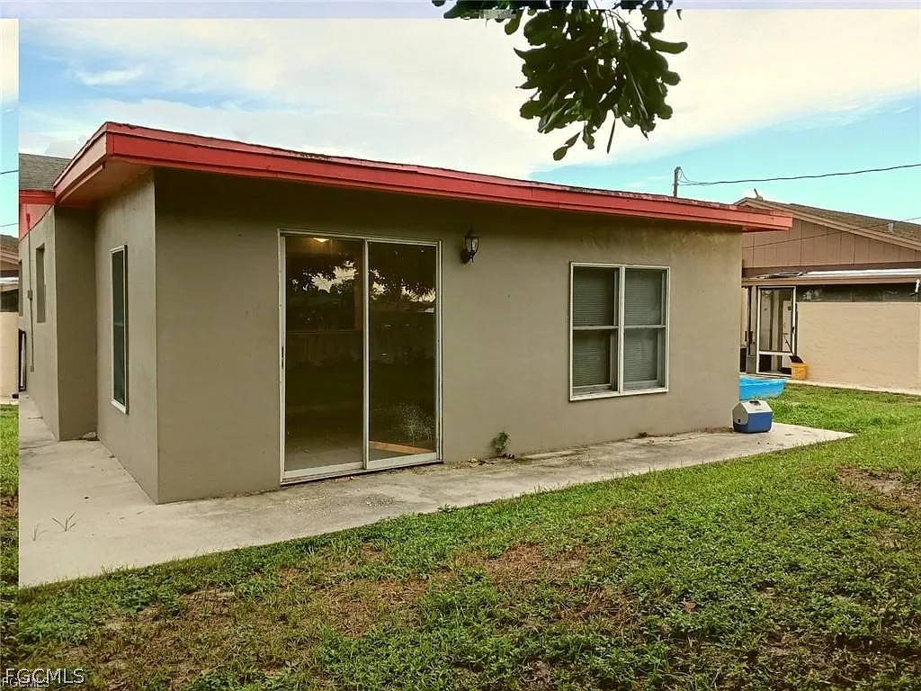 Building Photo - 7263 Buchanan Rd