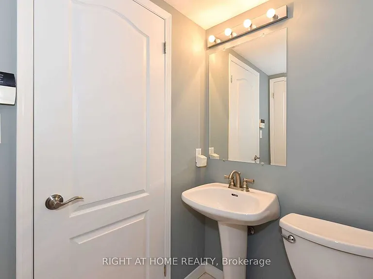 108 Finch Ave W #C-22 — Photo 7