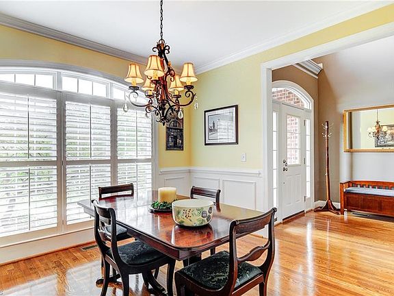 3rd image of 7705 Devonmille Ct