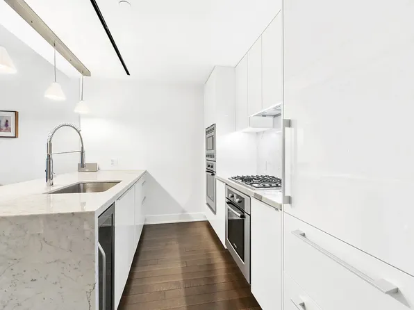 5 Franklin Pl APT 12B, New York, NY 10013