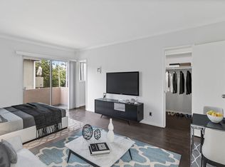 10225 Regent St., Los Angeles, CA 90034