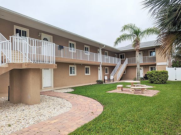 2nd image of 134 Boynton Blvd #7