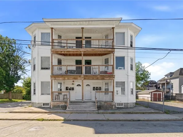 271 Coe St, Woonsocket, RI 02895