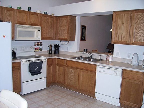 2nd image of 3371 Celena Cir