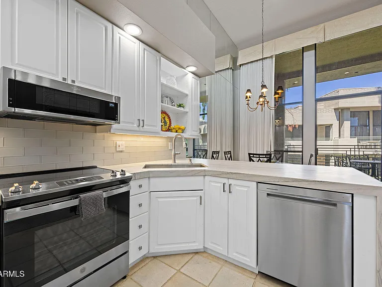 2802 E Camino Acequia Dr #8 — Photo 9