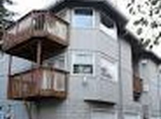 3840 Buccaneer Ln, North Bend, OR 97459