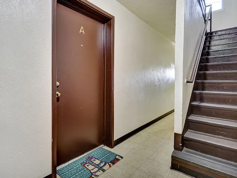 111 N Calhoun St — Photo 10