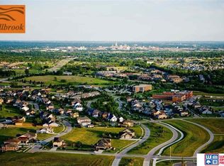 6730 Tallgrass Pkwy, Lincoln, NE 68521