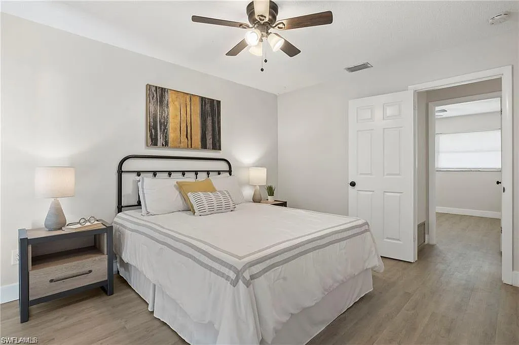 3 bed, 2.0 bath, 1202 sqft, $2,300 — Photo 4