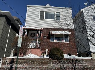 289 Grove St, East Rutherford, NJ 07073