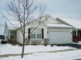 406 Longfield Ln, Grayslake, IL 60030
